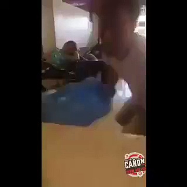Uyuyanların Ödünü Patlattı