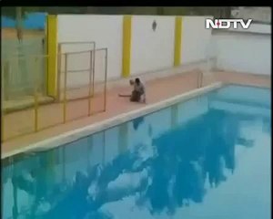 Leoparf Gets enter in the school of bengaluru India on Sunday-SM Vids