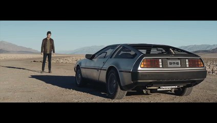 Publicité pour la nouvelle DeLorean DMC-12