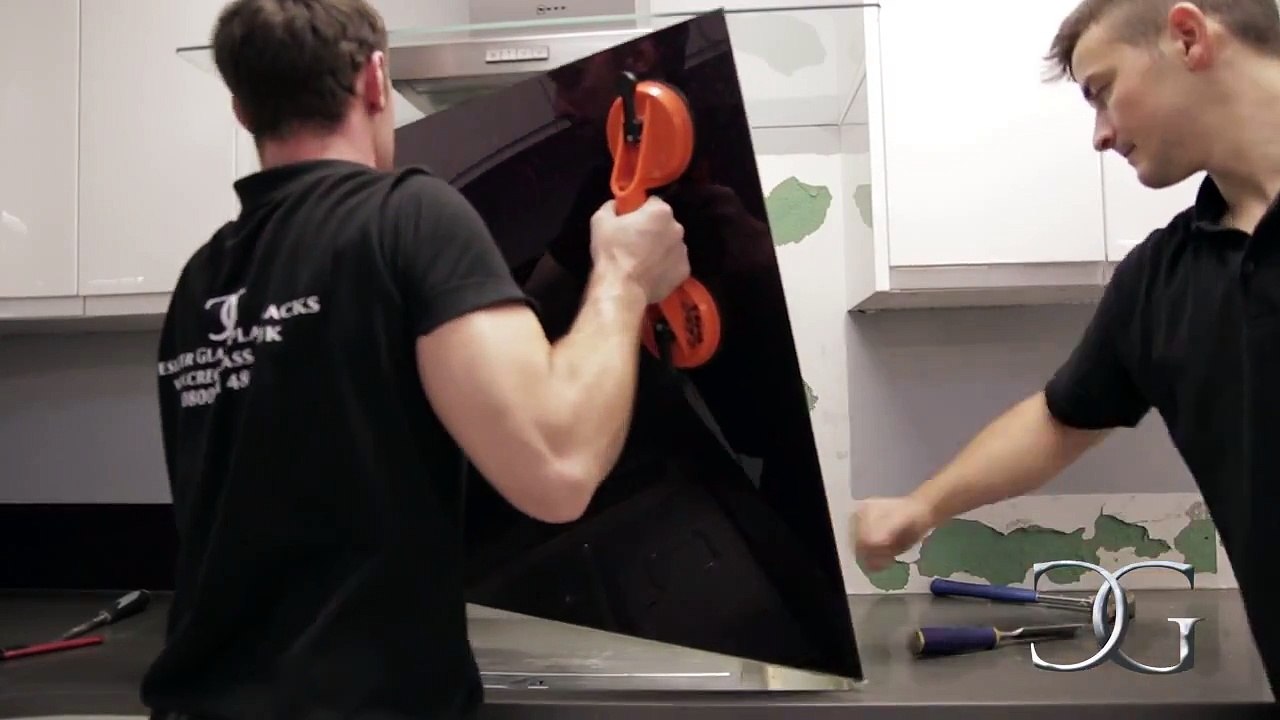 How to Remove and Replace Glass Splashbacks - CreoGlass