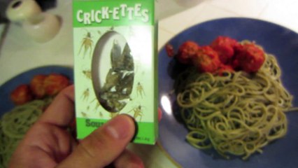 SPAGHETTI AND MEAT BUGS PRANK