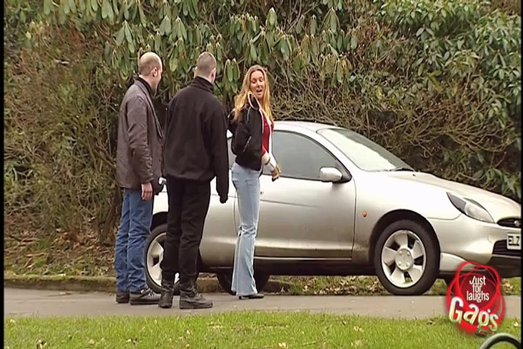 Sexy Butt Grabbing Prank