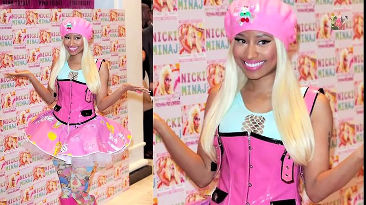 Nicki Minaj Nip Slip On Stage!