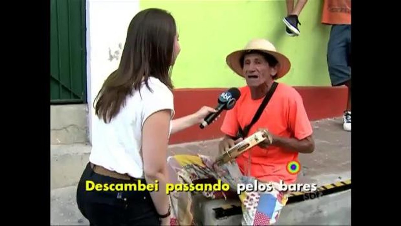 Foliões do Recife e de Olinda tentar cantar o famoso frevo