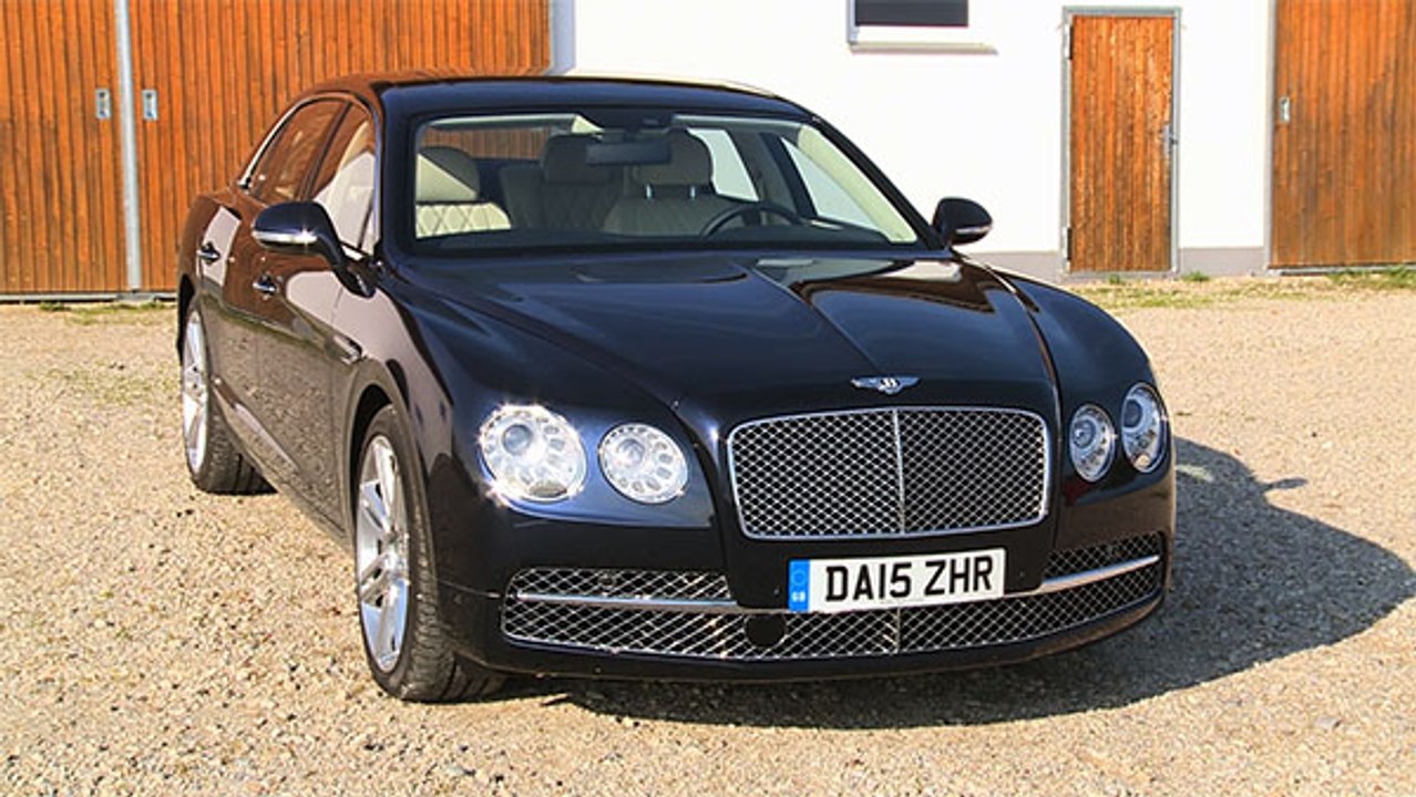 Bentley Flying Spur - 12 Zylinder Raumgleiter