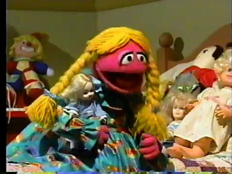 Sesame Street - Betty Lou Goes to Daycare