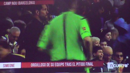 شاهد مدرب تلتيكو مدريد ديغو سيموني والحيرة أمام برشلونة