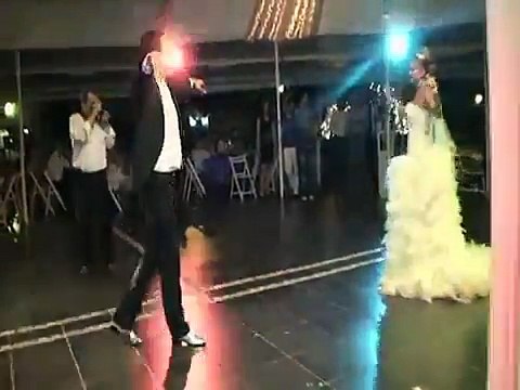 Gelin Değil Gelinlik Giymiş Erkek Sanki