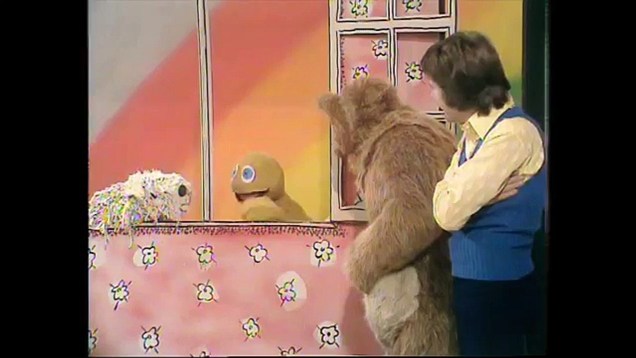 Learn About Firemen With Zippy and Bungle | Rainbow TV Series 1 Episode 42 FULL Episode