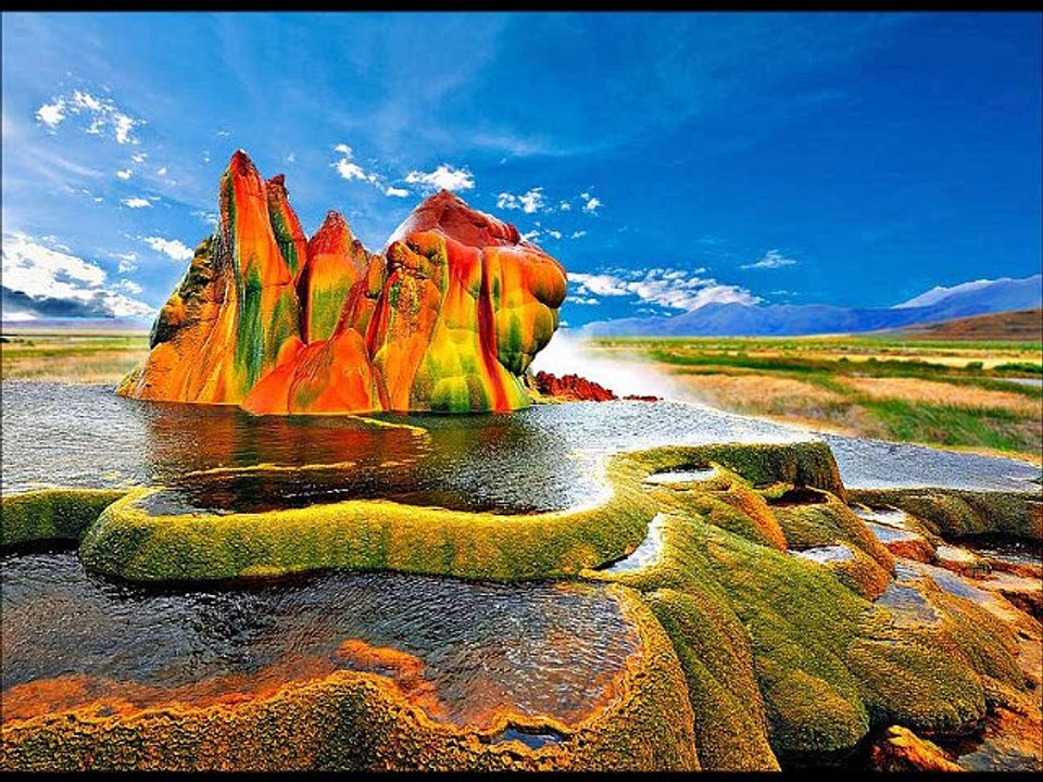 Fly Geyser by The Electric Trunk