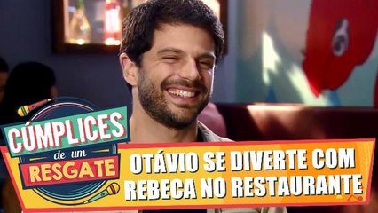 Otávio se diverte com Rebeca em restaurante japonês