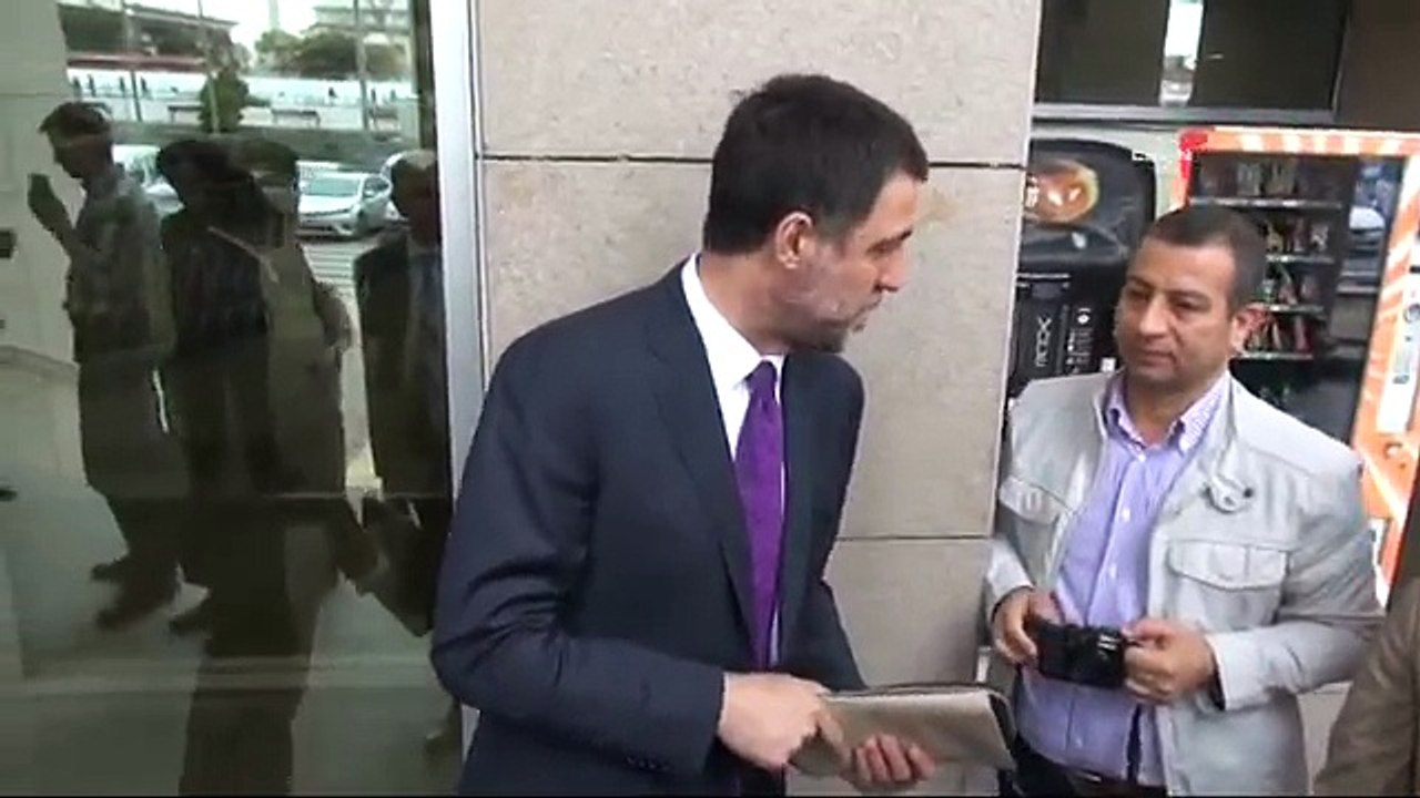 Hakan Şükür bağımsız adaylık başvurusunda bulundu