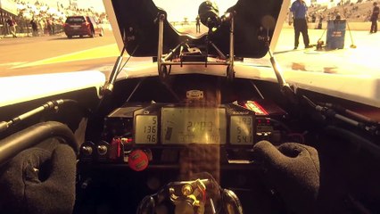 A l'interieur d'un Dragster à plus de 400 km/h