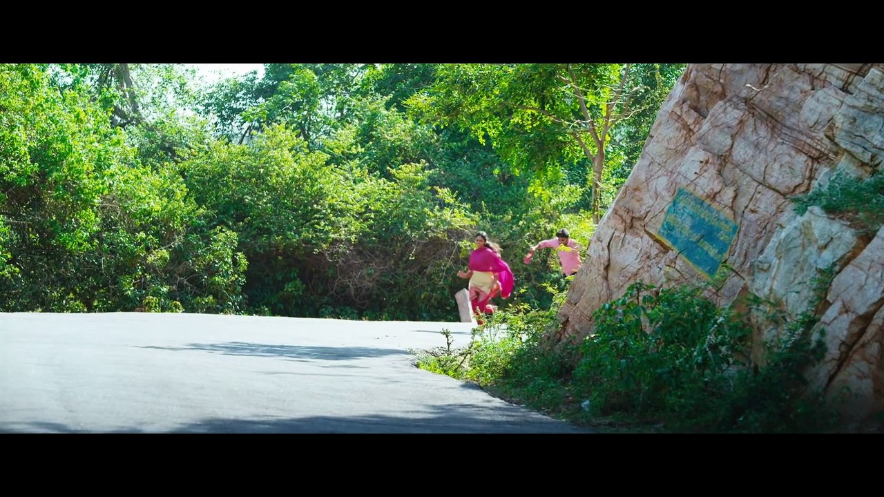 Anjala Kanjadai Video Song Vimal, Nandhita