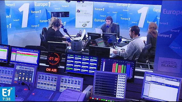 Les No Borders contre les politiques : deux poids, deux mesures.