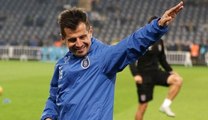 Emre Belözoğlu, Fenerbahçe'de Futbolu Bırakmak İçin Servet Tepti