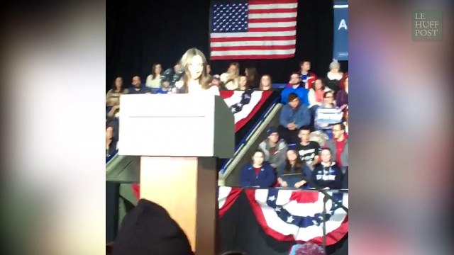 Le discours de soutien d'Emily Ratajkowski à Bernie Sanders