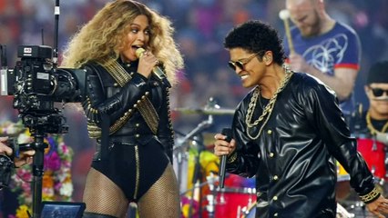 Beyonce's Superbowl performance gets Twitter buzzing
