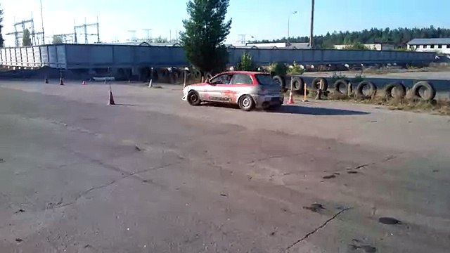 Контраварийное и экстремальное вождение от центра Карбон carbon.co.ua