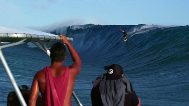 Красивый серфинг!! Удивительное зрелище! Обязательно посмотрите!