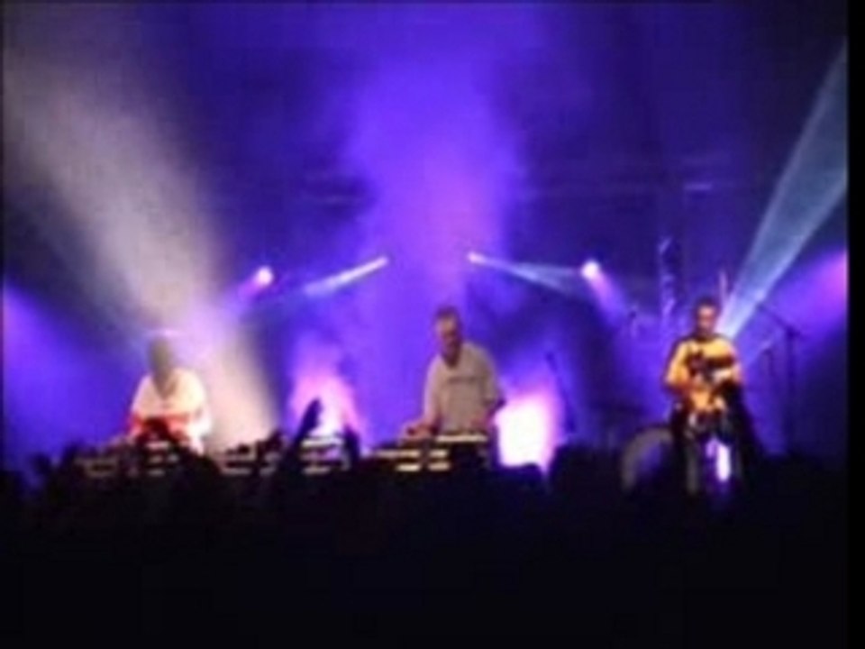 Rock the Beat (bonus live)