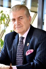 Şehit Teğmenin 9 Kardeşine İaü'den Eğitim Desteği