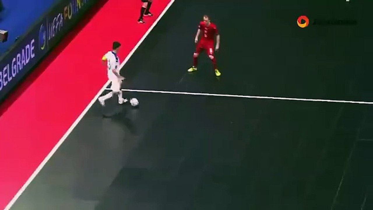 Alessandro Patias awesome back-heel futsal golazo