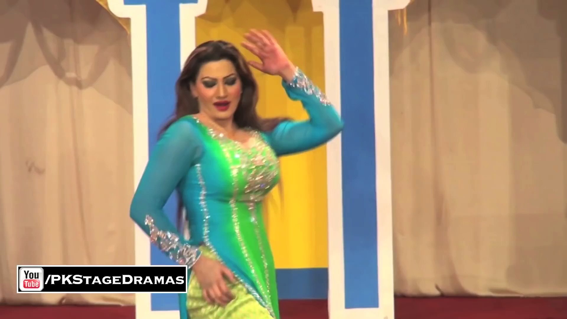SAIMA KHAN 2015 PUNJABI MUJRA - PAKISTANI MUJRA DANCE 2015 - video  Dailymotion