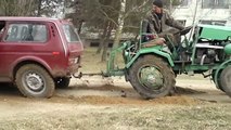 Кто сильнее- Автомобиль Нива 4х4 vs Минитрактор