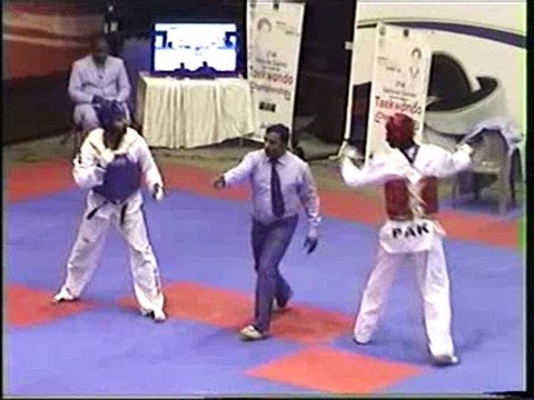 adil bin talat pakistan taekwondo champion hits drop kick to sajjad army 2010