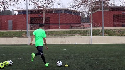 VIRAL Football Free Kicks! - KNUCKLEBALL! You Won't Believe this Movements! - YouTube
