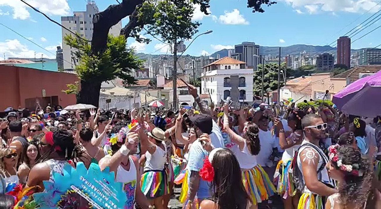 Bloco Juventude Bronzeada