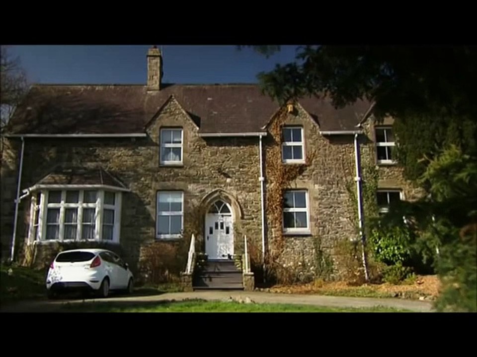 Come Dine With Me Wales. How not to say the word magnificent!