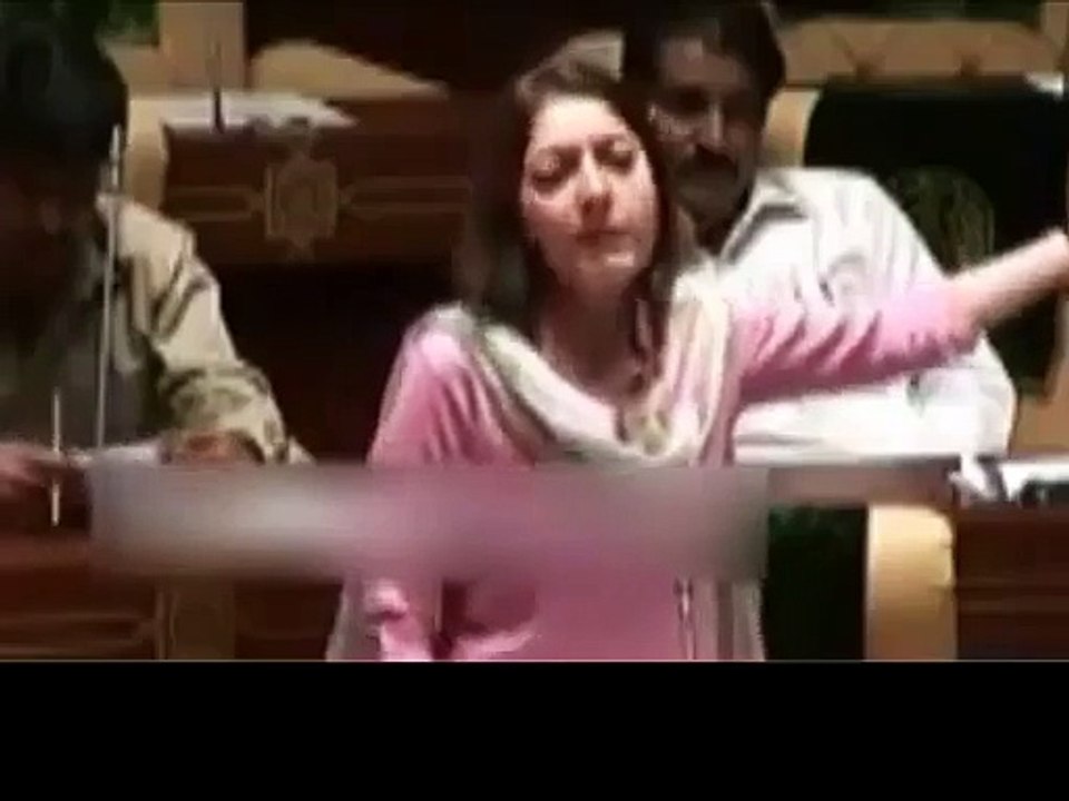 شرمیلا فاروقی کی بغیر شلوار کی ڈانس ویڈ یو