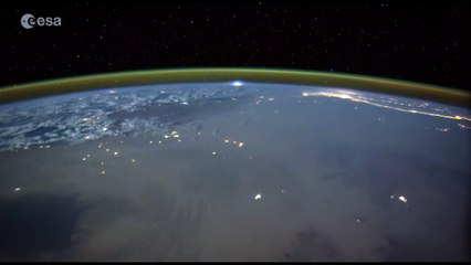 Des éclairs vus de l'espace