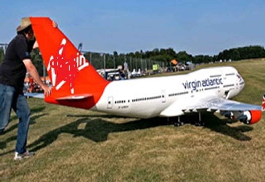 The Biggest Remote Controlled Airplane on Earth Vídeo Dailymotion