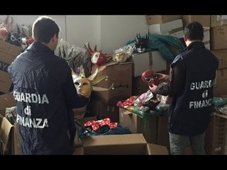 Cosenza - "China-Carnival", sequestrati 500mila tra vestiti e maschere (09.02.16)