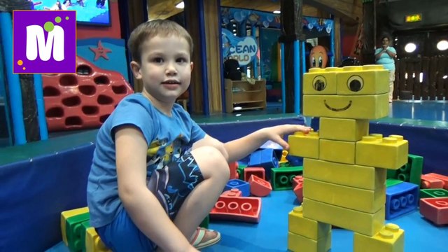 Мистер Макс и Катя в Дубаи День6 идём в детский клуб Синдбад купаемся в бассейнах с горок kid's interteinment