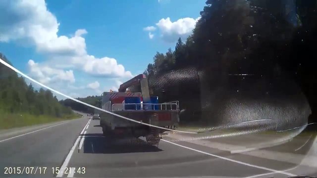 Лихач на ауди двойной обгон