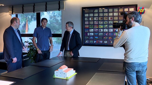 Edmílson, new FCB Escola ambassador