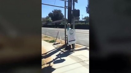 COMO ATRAER CLIENTES A TU NEGOCIO (720p)