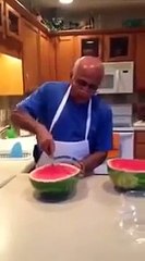 COMO CORTAR UNA SANDÍA EN TACOS (360p)