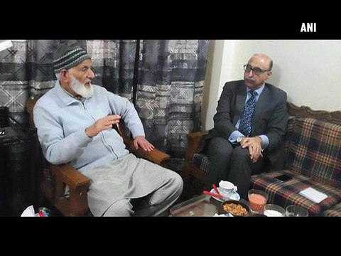 Pak envoy Basit discusses Kashmir with Separatist leader Geelani