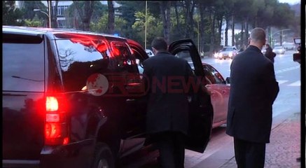 Ambasadorët Lu e Vlahutin vijojnë takimet, pas Bashës 90 min takim me Xhafaj- Ora News