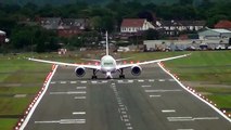Impressive Qatar Airways Boeing 787 Dreamliner Flying Over Farnborough.