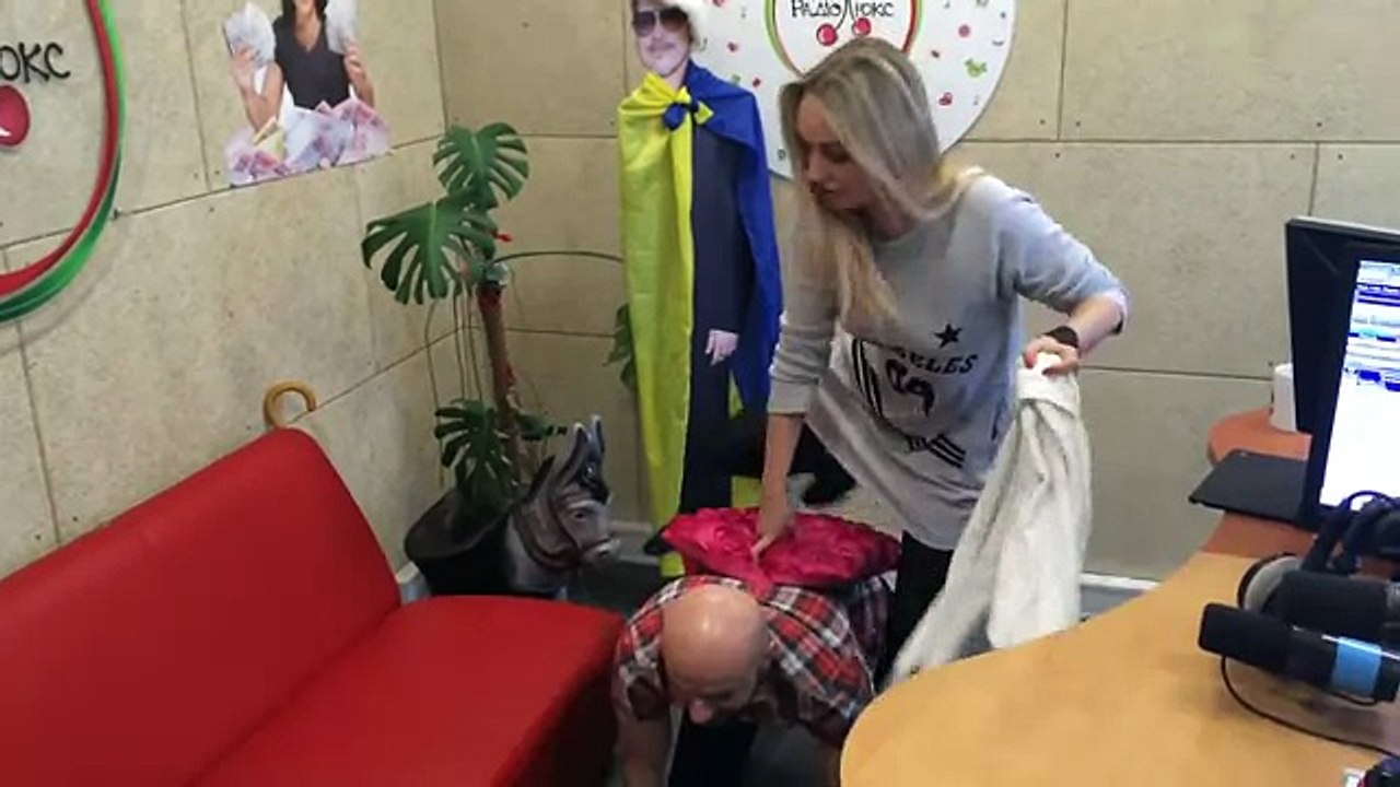 Слава Демин проиграл и стал конем