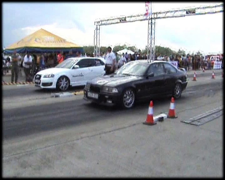Audi S3 Vs. BMW E36 M3 Drag Race