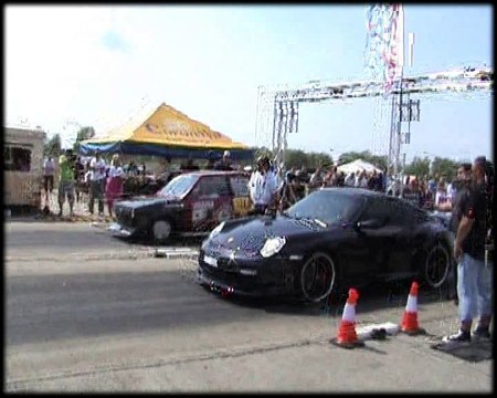 Porsche 997 Techart Turbo Vs. VW Polo TDI Drag Race