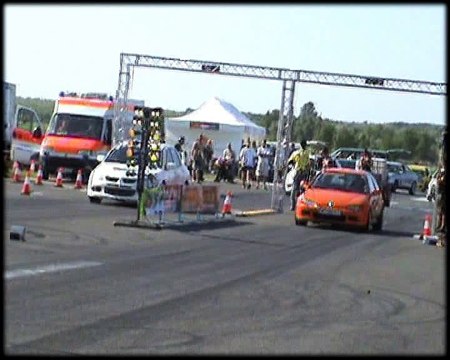 Mitsubishi Lancer EVO VIII Vs. Honda Civic Drag Race