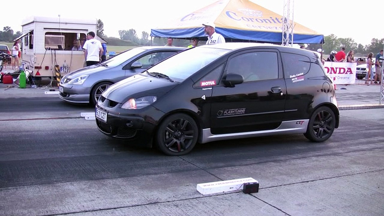 Honda Civic Type-R Vs. Mitsubishi Colt CZT Turbo